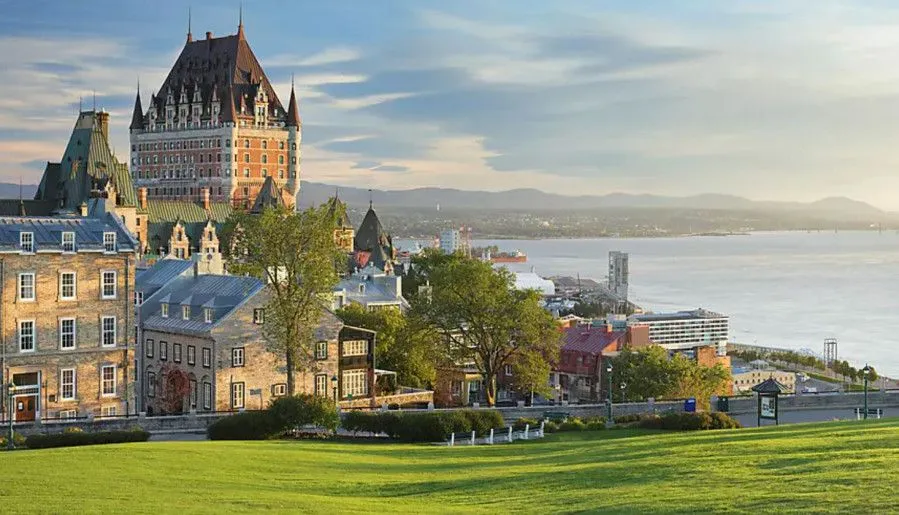 Экспедиция по заливу Святого Лаврентия Le Lyrial 23.09.2027 - 04.10.2027